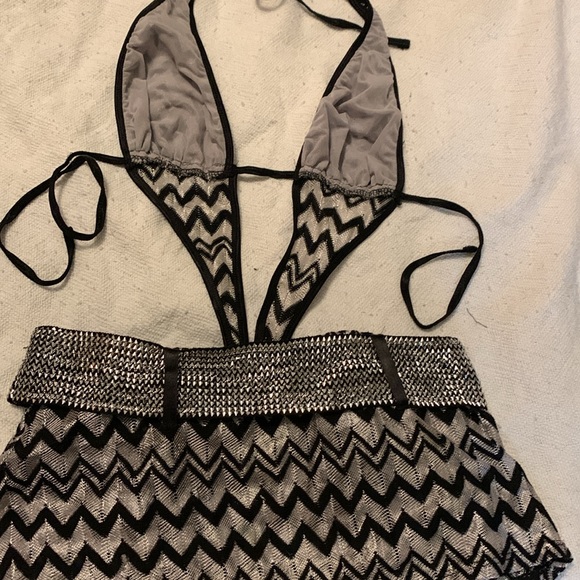 Lingerie - Picture 5 of 8